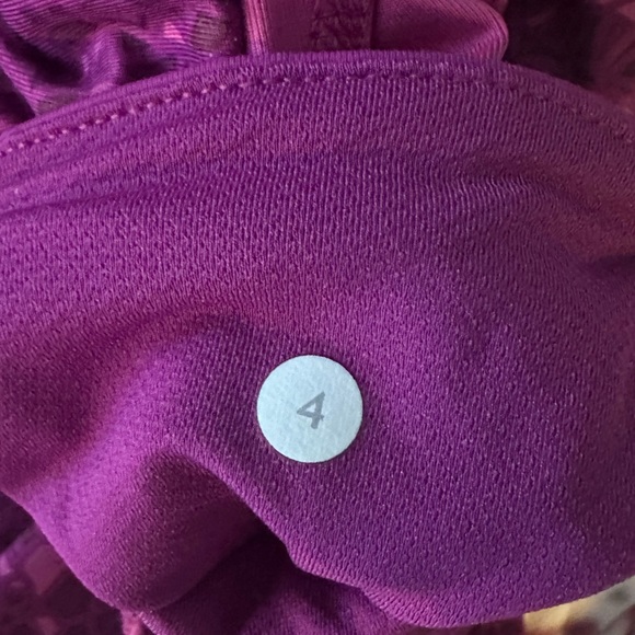 Lululemon inspire tight II size 4 geo regal plum multi - Picture 9 of 9